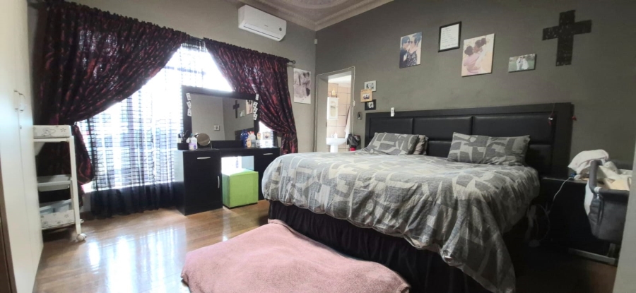 4 Bedroom Property for Sale in Geduld Ext 1 Gauteng