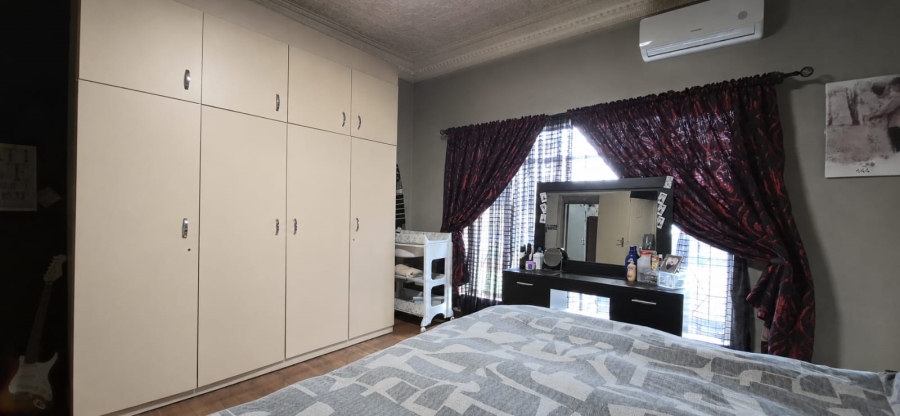 4 Bedroom Property for Sale in Geduld Ext 1 Gauteng