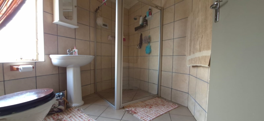 4 Bedroom Property for Sale in Geduld Ext 1 Gauteng