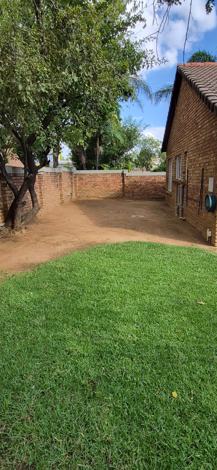 2 Bedroom Property for Sale in Kyalami Hills Gauteng