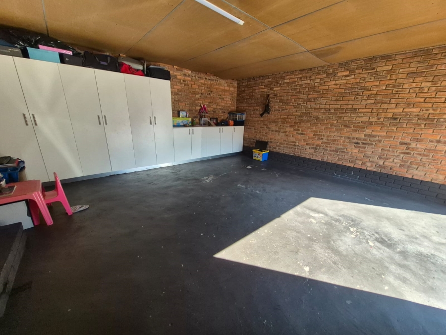 2 Bedroom Property for Sale in Kyalami Hills Gauteng