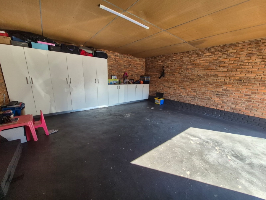 2 Bedroom Property for Sale in Kyalami Hills Gauteng