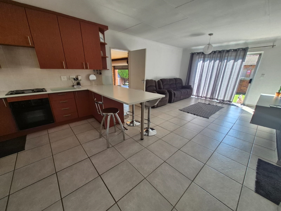 2 Bedroom Property for Sale in Kyalami Hills Gauteng