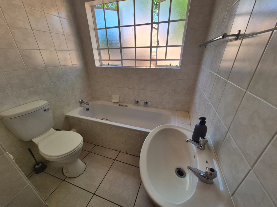 2 Bedroom Property for Sale in Kyalami Hills Gauteng