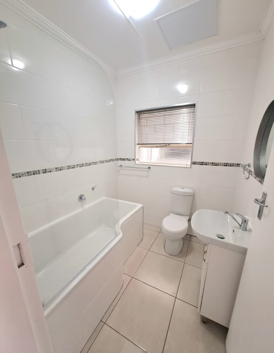 To Let 3 Bedroom Property for Rent in Three Rivers Gauteng