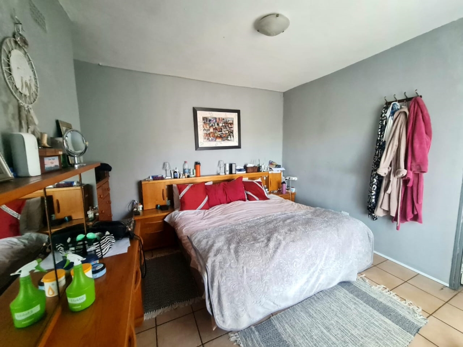 9 Bedroom Property for Sale in Vaaloewer Gauteng