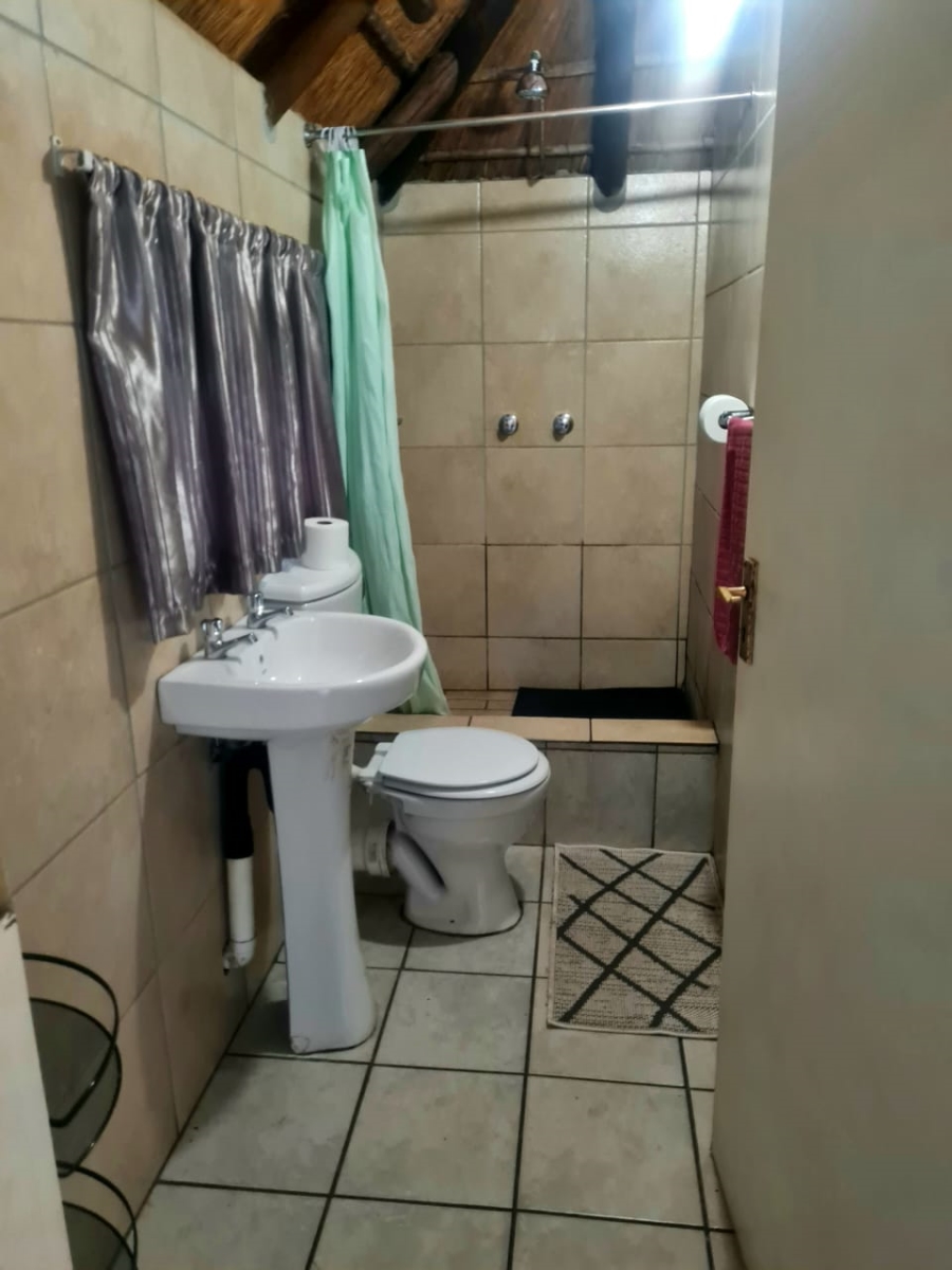 9 Bedroom Property for Sale in Vaaloewer Gauteng