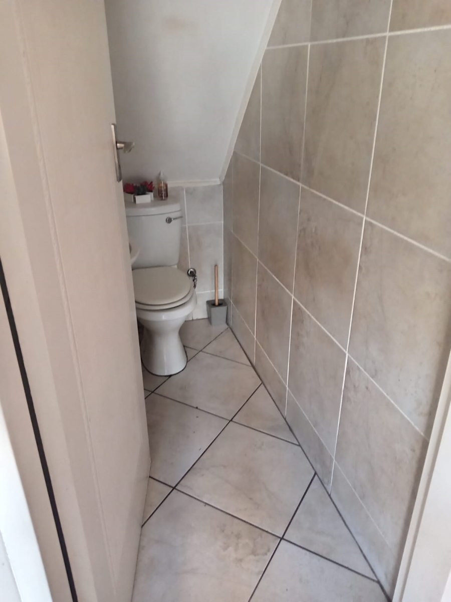 2 Bedroom Property for Sale in Riverspray Lifestyle Estate Gauteng