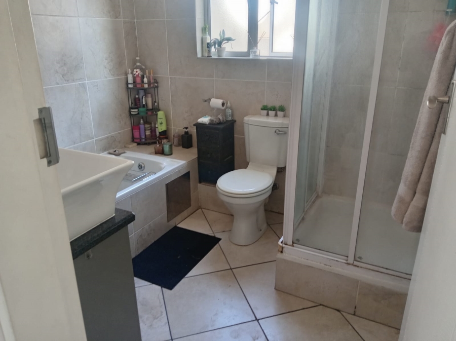 2 Bedroom Property for Sale in Riverspray Lifestyle Estate Gauteng
