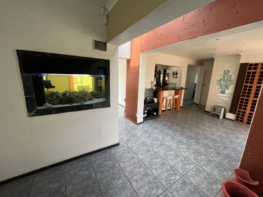 8 Bedroom Property for Sale in Dalpark Ext 1 Gauteng