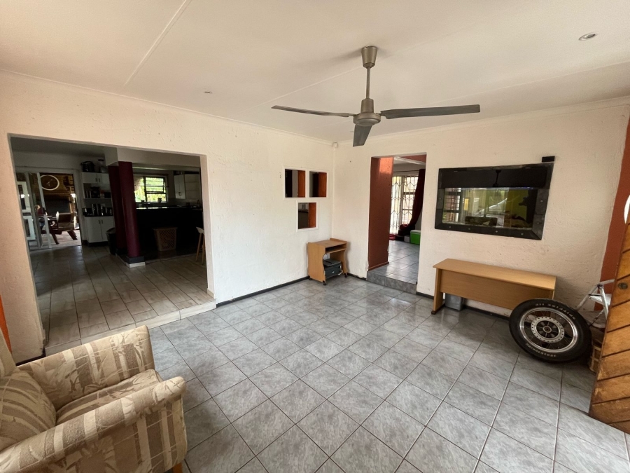 8 Bedroom Property for Sale in Dalpark Ext 1 Gauteng