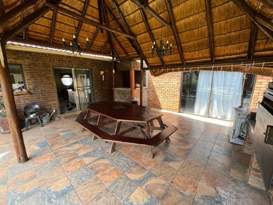 8 Bedroom Property for Sale in Dalpark Ext 1 Gauteng