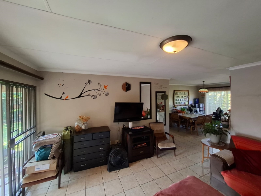3 Bedroom Property for Sale in Annlin Gauteng