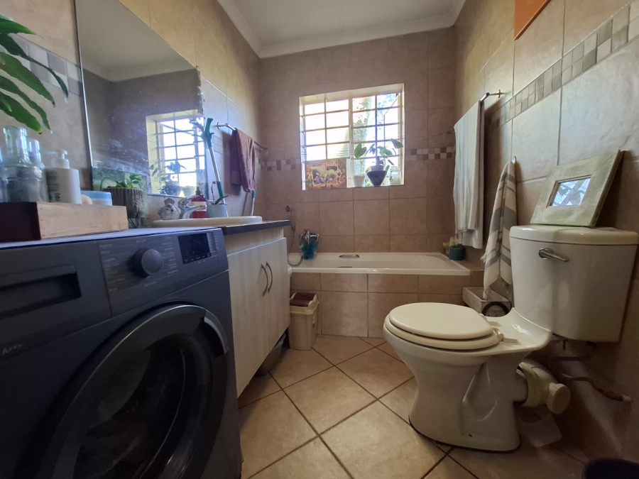 3 Bedroom Property for Sale in Annlin Gauteng