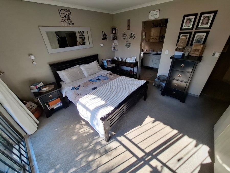 3 Bedroom Property for Sale in Annlin Gauteng