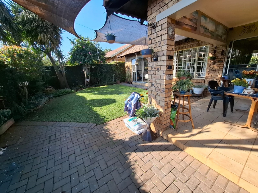 3 Bedroom Property for Sale in Annlin Gauteng
