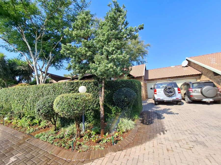 3 Bedroom Property for Sale in Annlin Gauteng