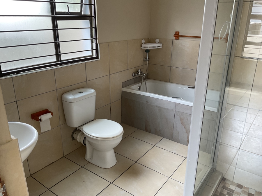 To Let 3 Bedroom Property for Rent in Sagewood Gauteng