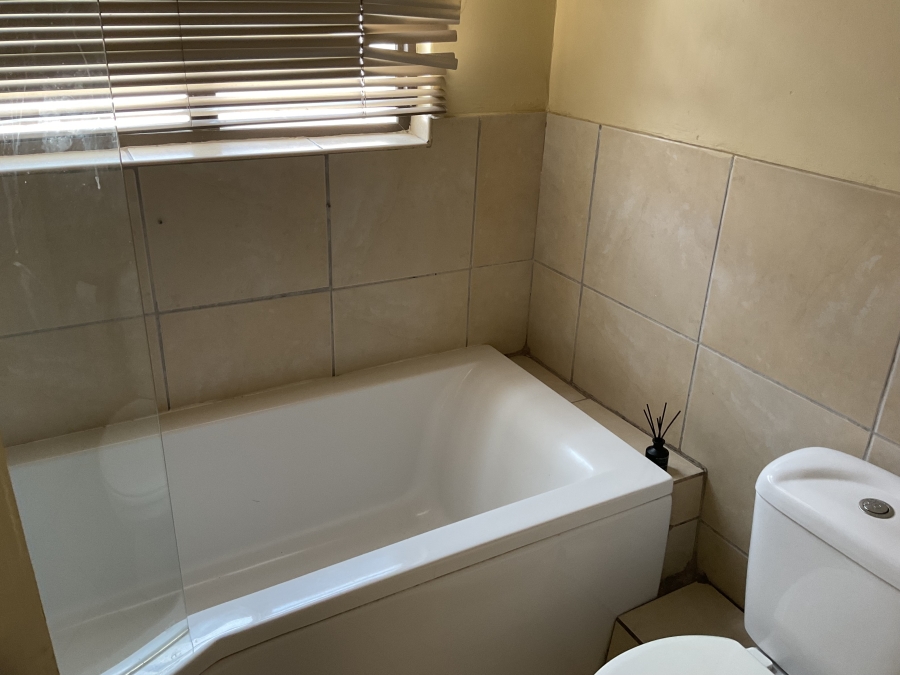 To Let 3 Bedroom Property for Rent in Sagewood Gauteng