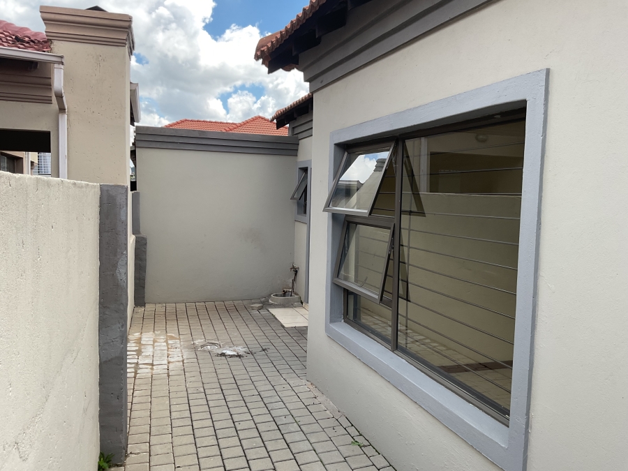 To Let 3 Bedroom Property for Rent in Sagewood Gauteng