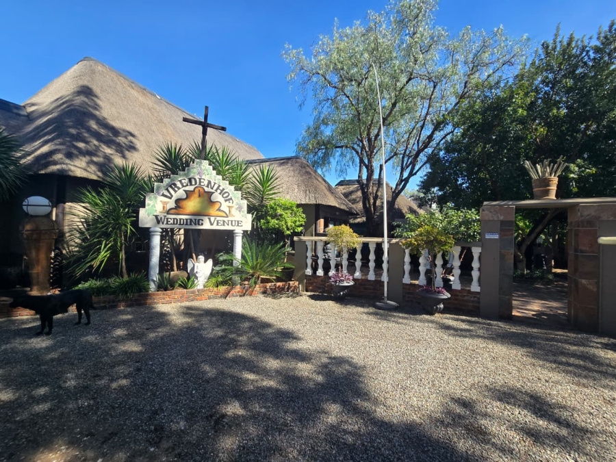 3 Bedroom Property for Sale in Mooilande Gauteng