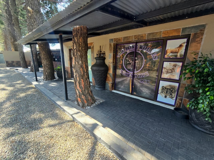 3 Bedroom Property for Sale in Mooilande Gauteng