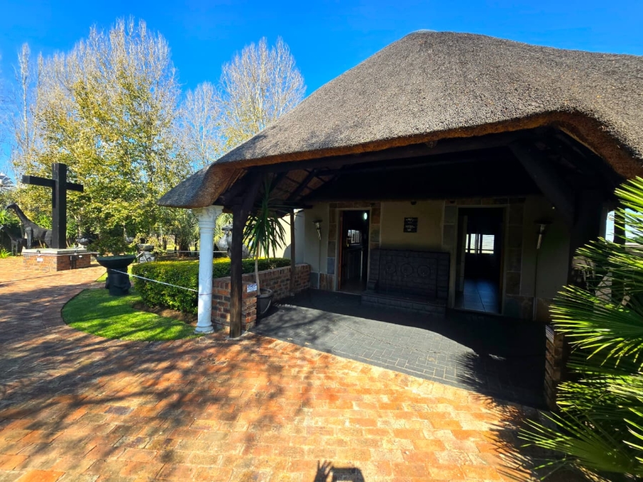 3 Bedroom Property for Sale in Mooilande Gauteng