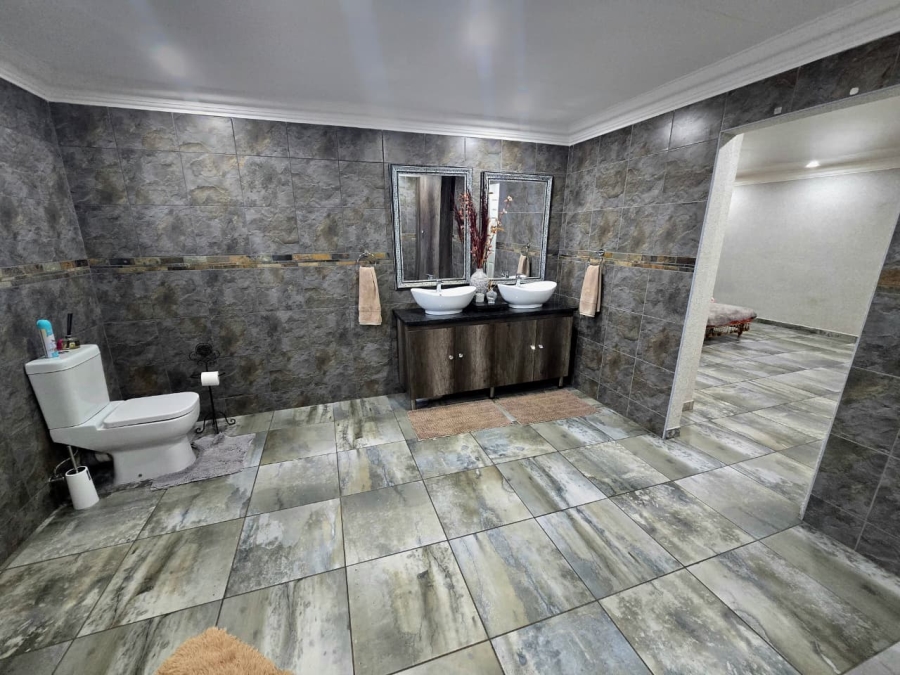 3 Bedroom Property for Sale in Mooilande Gauteng