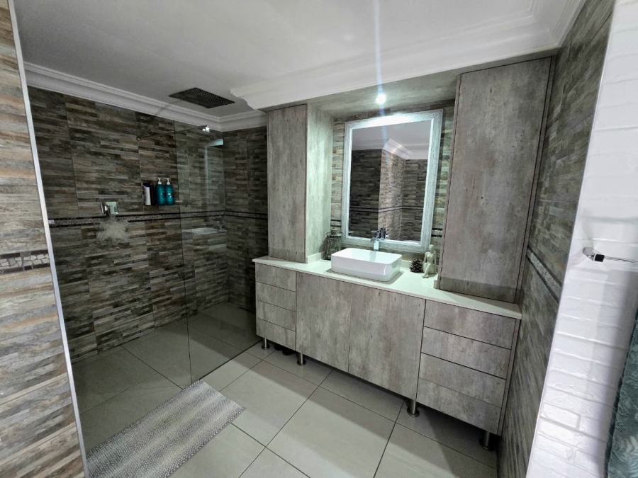 3 Bedroom Property for Sale in Mooilande Gauteng