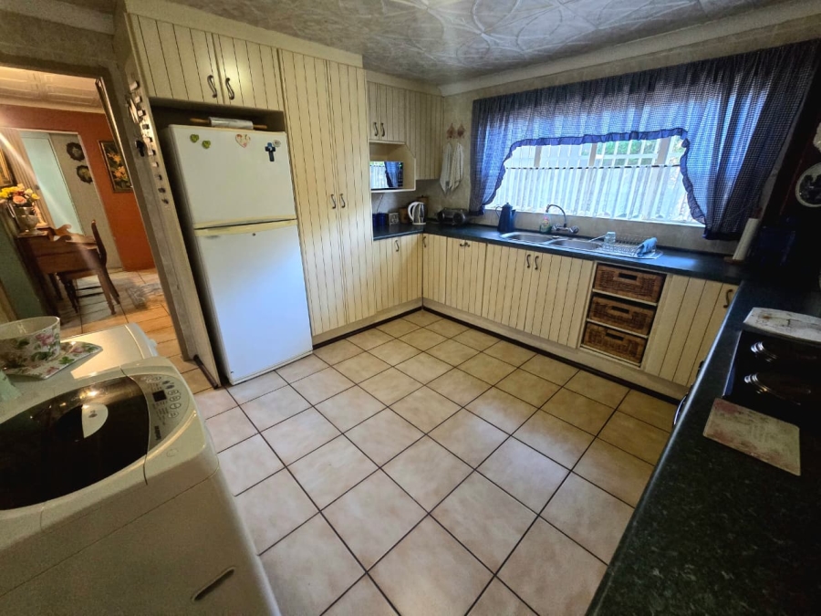 3 Bedroom Property for Sale in Mooilande Gauteng