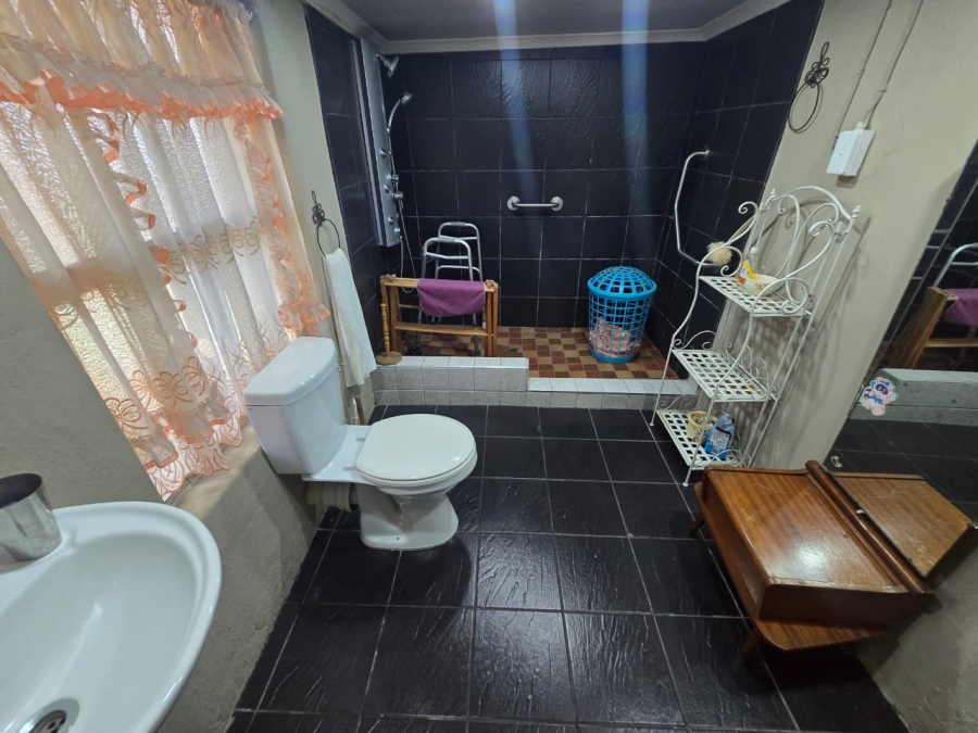 3 Bedroom Property for Sale in Mooilande Gauteng