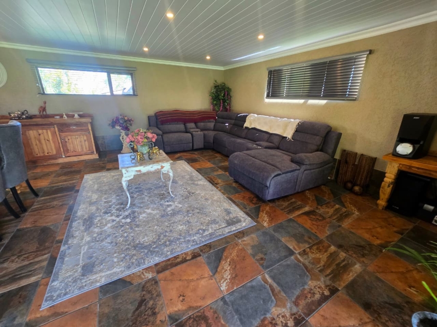 3 Bedroom Property for Sale in Mooilande Gauteng