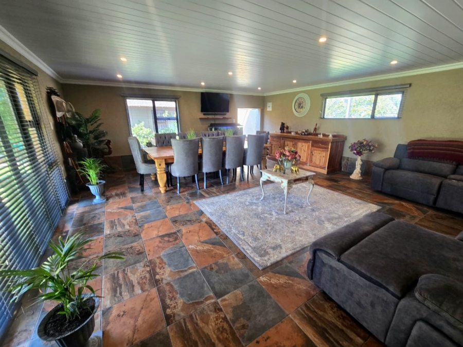3 Bedroom Property for Sale in Mooilande Gauteng
