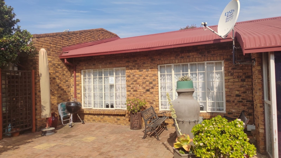 2 Bedroom Property for Sale in Sunair Park Gauteng
