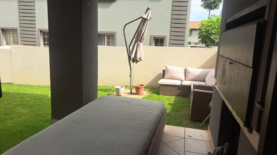 To Let 2 Bedroom Property for Rent in Country View Gauteng