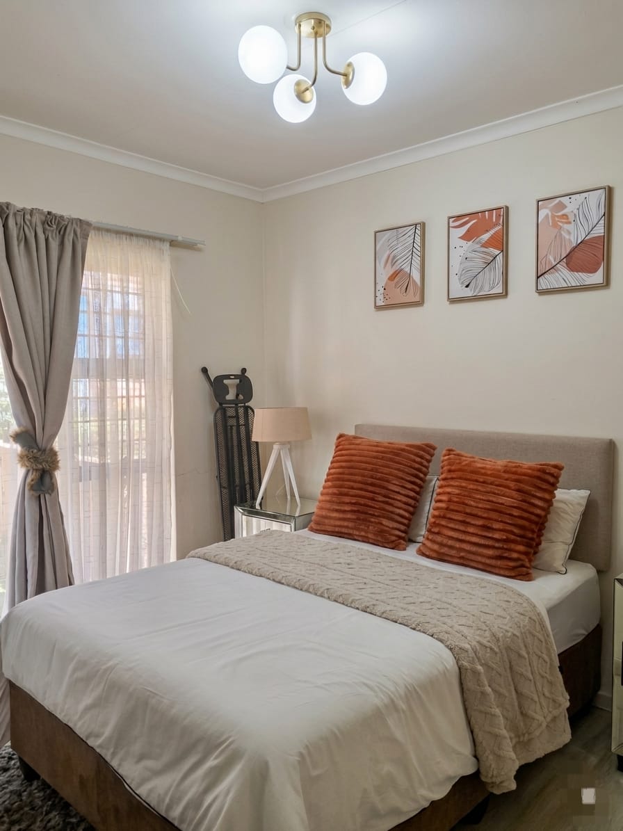 To Let 2 Bedroom Property for Rent in Broadacres Gauteng