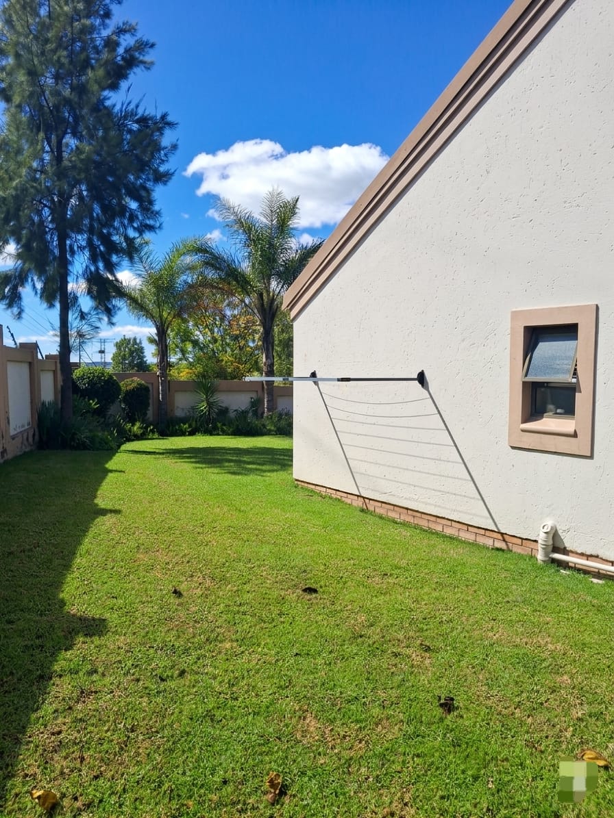 To Let 2 Bedroom Property for Rent in Broadacres Gauteng