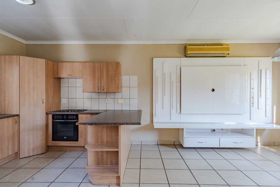 2 Bedroom Property for Sale in Equestria Gauteng