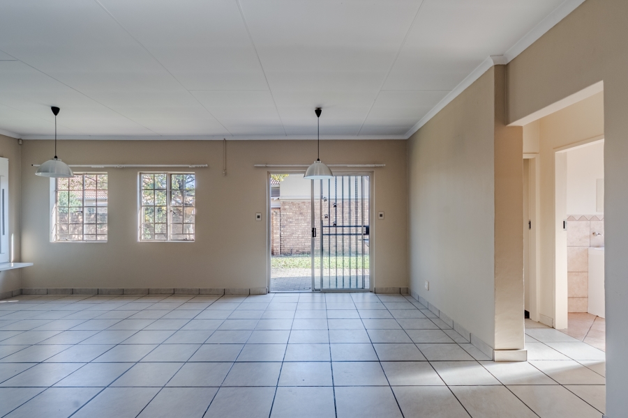 2 Bedroom Property for Sale in Equestria Gauteng
