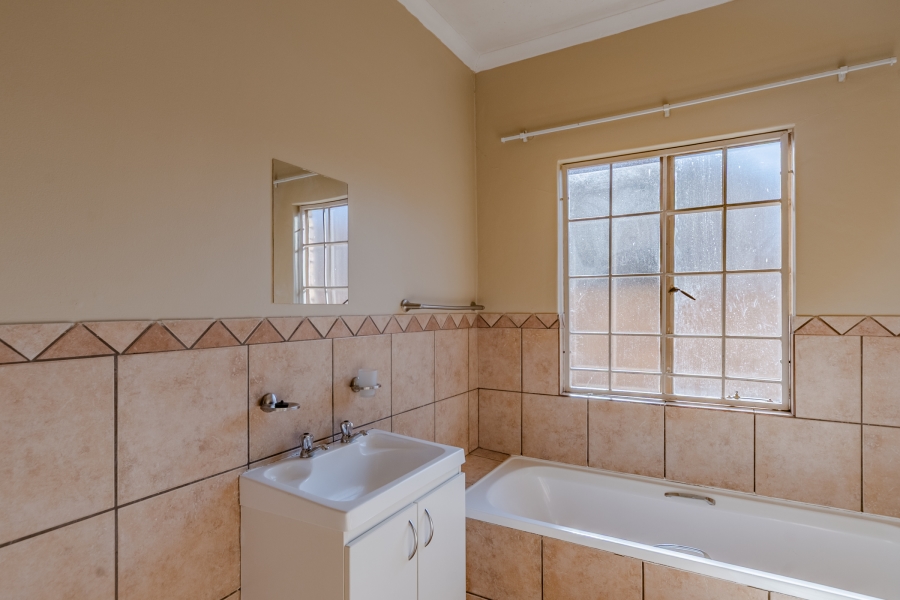 2 Bedroom Property for Sale in Equestria Gauteng