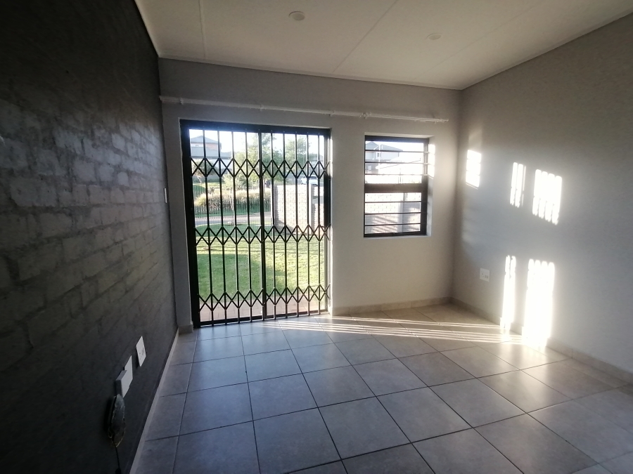 3 Bedroom Property for Sale in Lotus Gardens Gauteng
