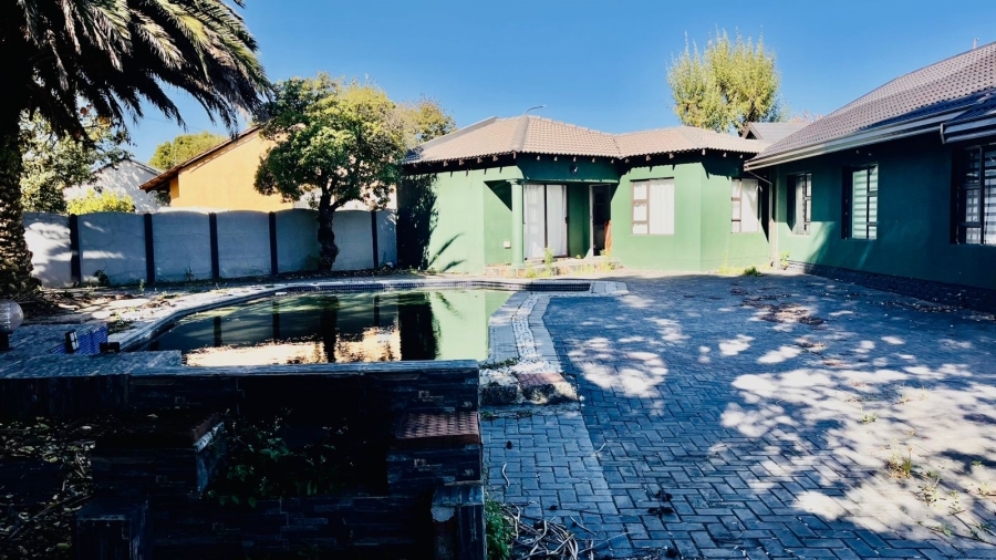 3 Bedroom Property for Sale in Crystal Park Gauteng