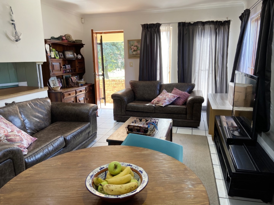 3 Bedroom Property for Sale in Albertville Gauteng
