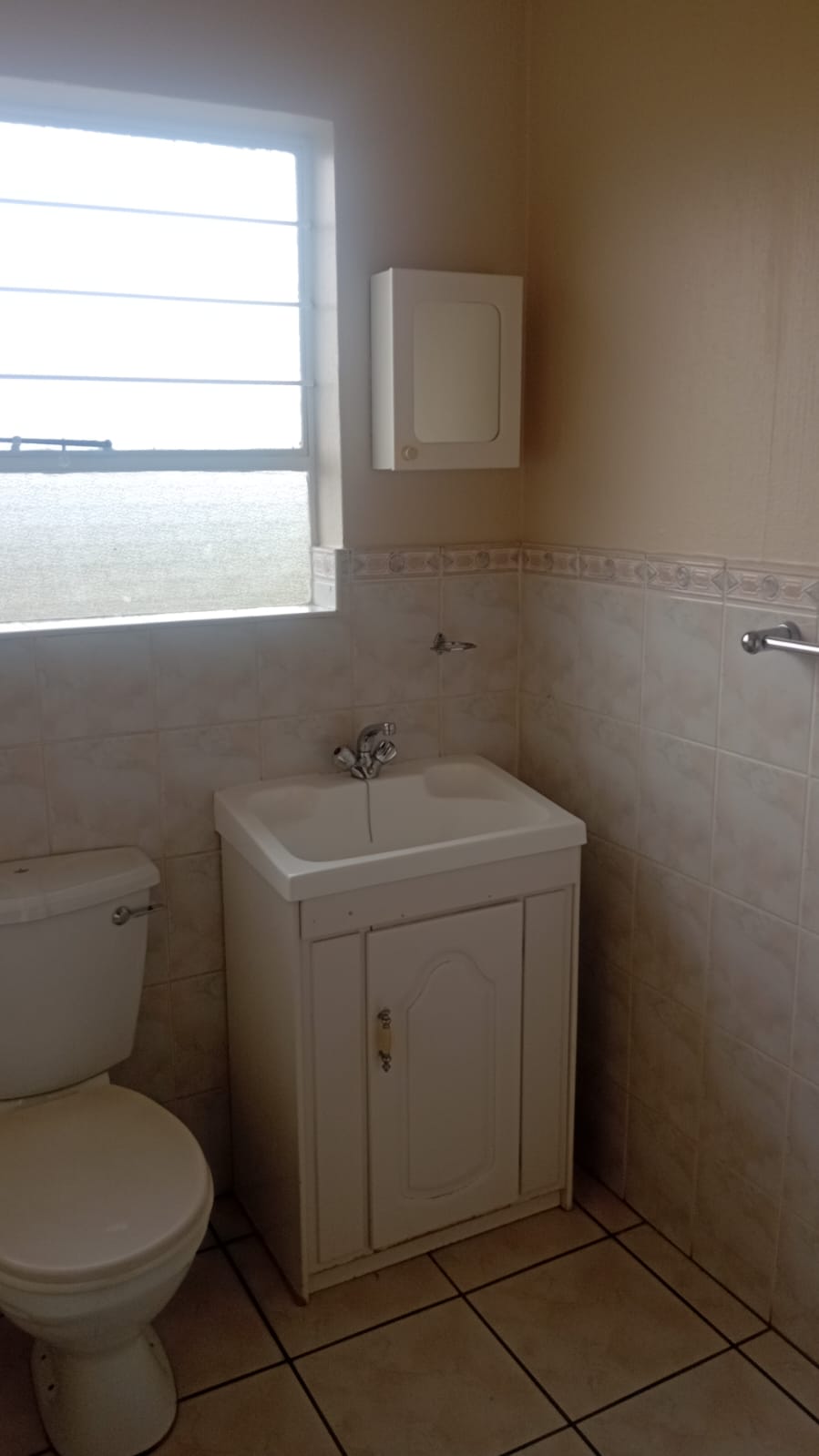 To Let 3 Bedroom Property for Rent in Allens Nek Gauteng