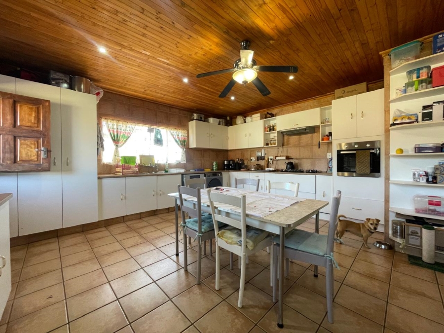 7 Bedroom Property for Sale in Hillside Gauteng