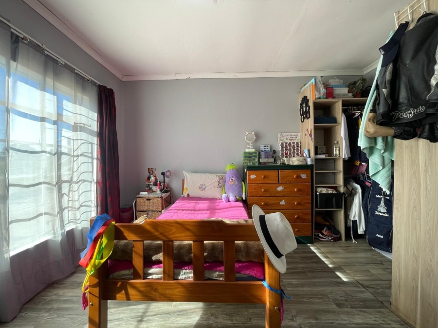 7 Bedroom Property for Sale in Hillside Gauteng