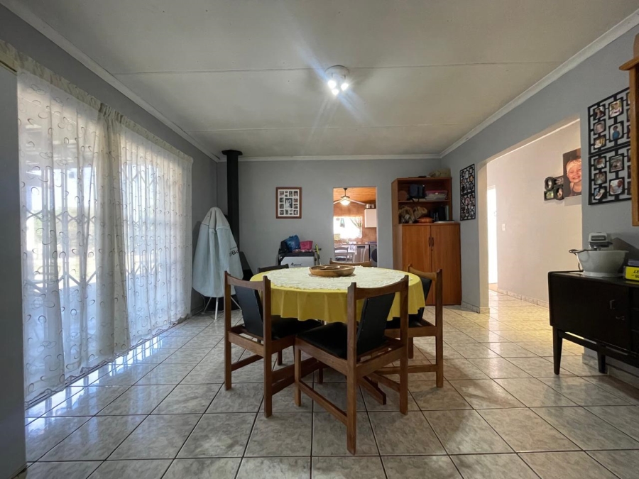 7 Bedroom Property for Sale in Hillside Gauteng