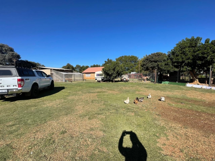 7 Bedroom Property for Sale in Hillside Gauteng