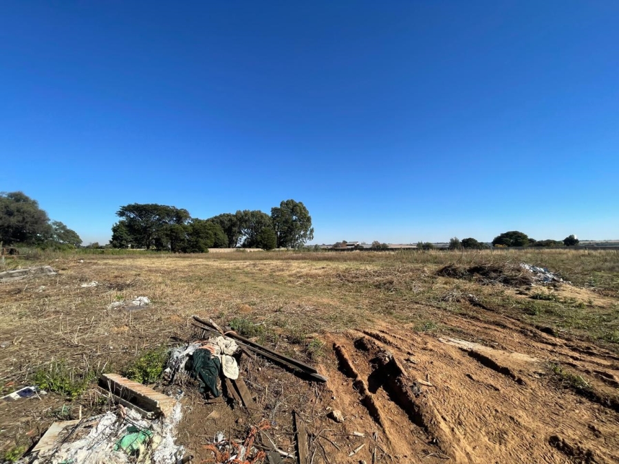 7 Bedroom Property for Sale in Hillside Gauteng