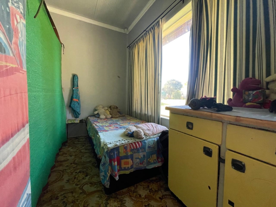 7 Bedroom Property for Sale in Hillside Gauteng